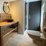 Les Loutrons 샬레 코르니몽