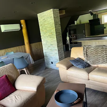 Les Loutrons Alpesi faház Cornimont