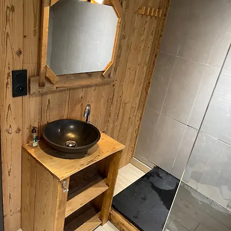 Les Loutrons Alpesi faház Cornimont