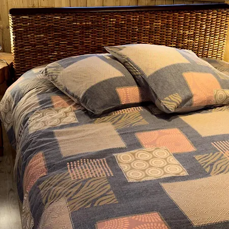 Les Loutrons 샬레 코르니몽